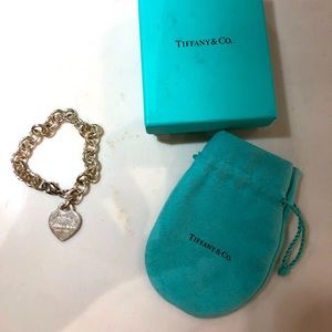 Tiffany & Co.  authentic heart tag chain bracelet 
Engraved